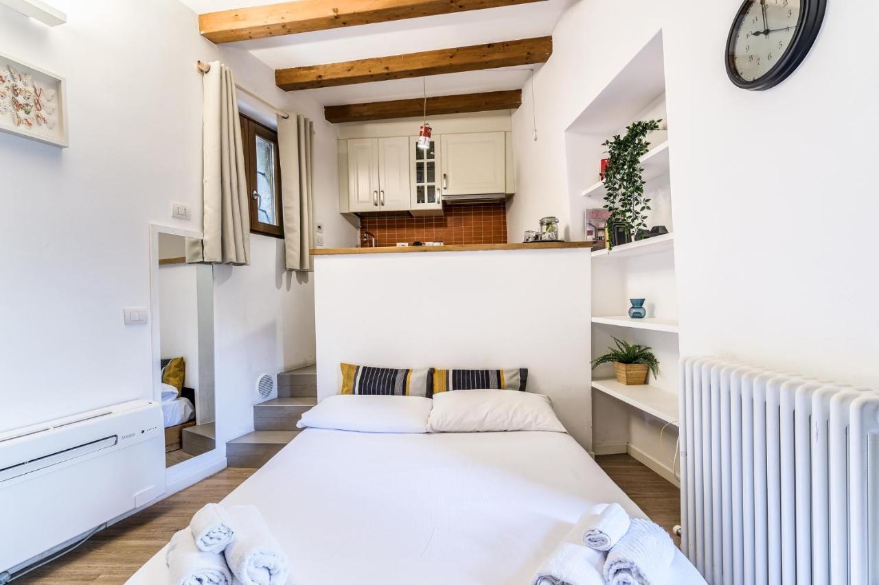 Secret Navigli Suite Milan Exterior photo